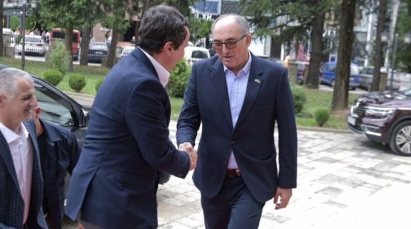 Totaj: Kurti dhe Qeveria e tij po i penalizojnë qytetarët që ia dhanë votën, po e paralizojnë Prizrenin