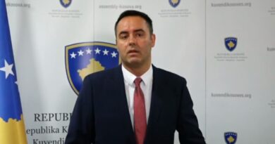 Konjufca paralajmëron se Albulena Haxhiu pritet të jetë sërish kandidate për kryeparlamentare
