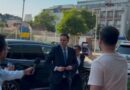 Abdixhiku arrin në Kuvend për takimin me Kurtin, shoqërohet nga Osmani e Haziri