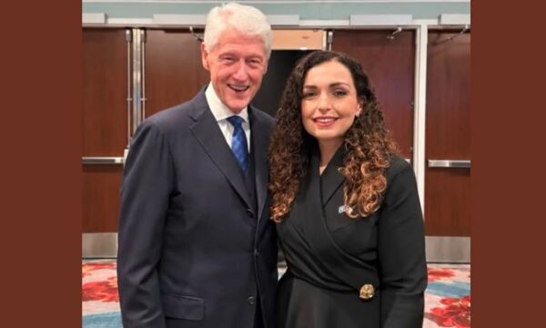 Osmani takohet me Presidentin Clinton në SHBA