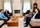 Hamza viziton familjet Thaçi, Veseli dhe Krasniqi: Nuk jeni vetëm, do të angazhohemi deri në kthimin në atdhe të luftëtarit të fundit të lirisë