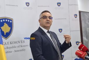 Tahiri: Qeveria Kurti pa program, pa identitet dhe pa letërnjoftim politik